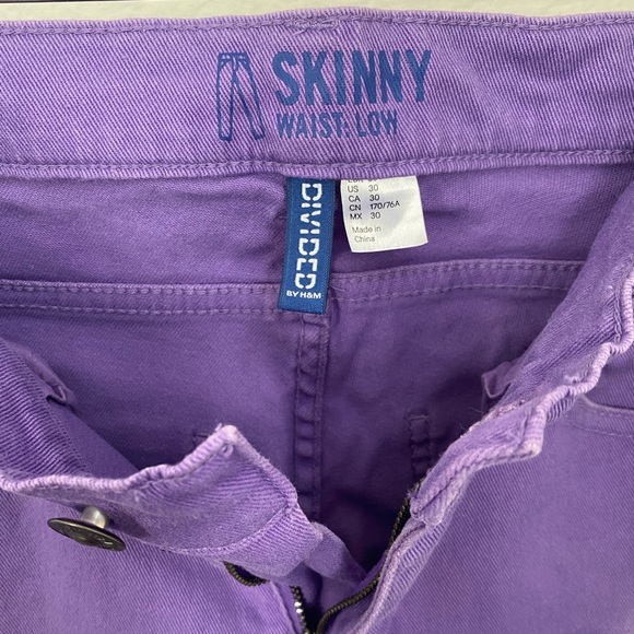 H&M Divided • Skinny Low Waist Purple Denim Jeans - Picture 6 of 15